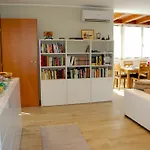 Sotto Il Faro - 的里雅斯特