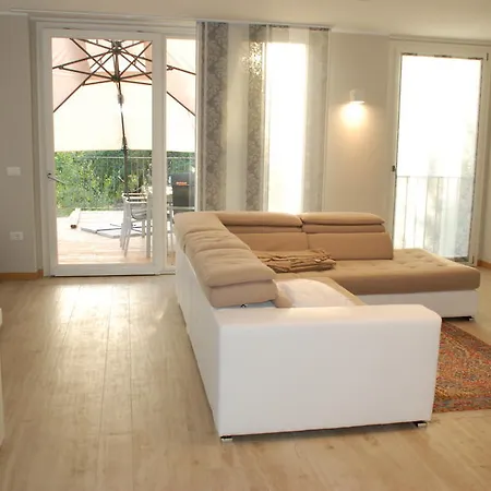 Bed & Breakfast Sotto Il Faro - Trieste