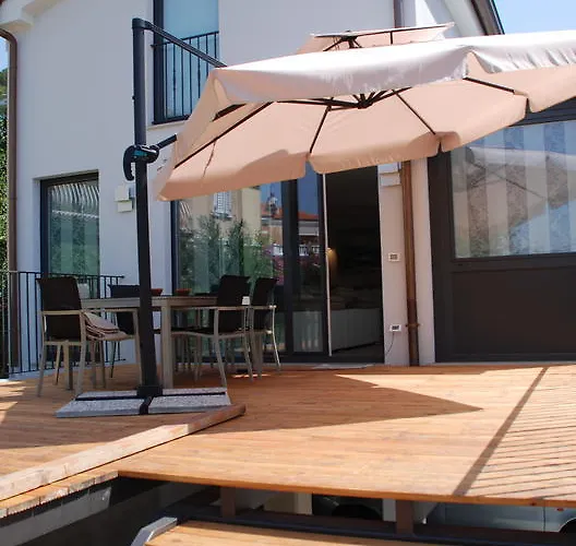 Bed and Breakfast Sotto Il Faro - *