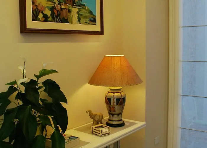 Sotto Il Faro - Bed and Breakfast Τεργέστη